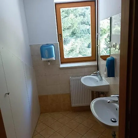 Valvasorjev Dom Pod Stolom Hostel *