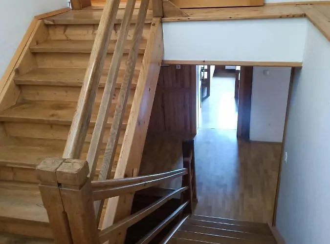 Valvasorjev Dom Pod Stolom *