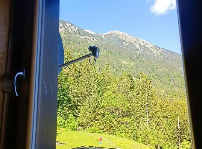 Valvasorjev Dom Pod Stolom