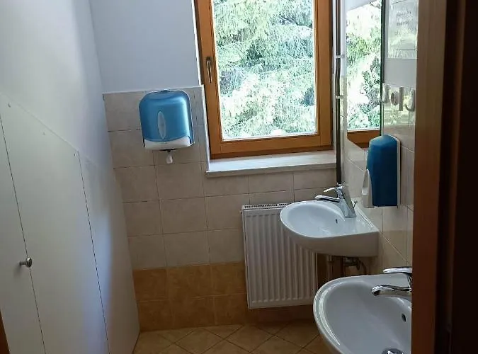 Valvasorjev Dom Pod Stolom Hostel *